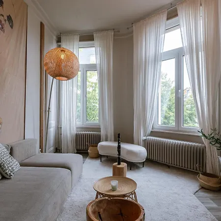 דירה Huswell - Cozy In Antwerps Shopping District, Pets אנטוורפן